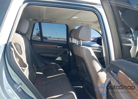 2011 BMW X3 xDrive28I z USA, uszkodzony, nr VIN 5UXWX5C55BL714832